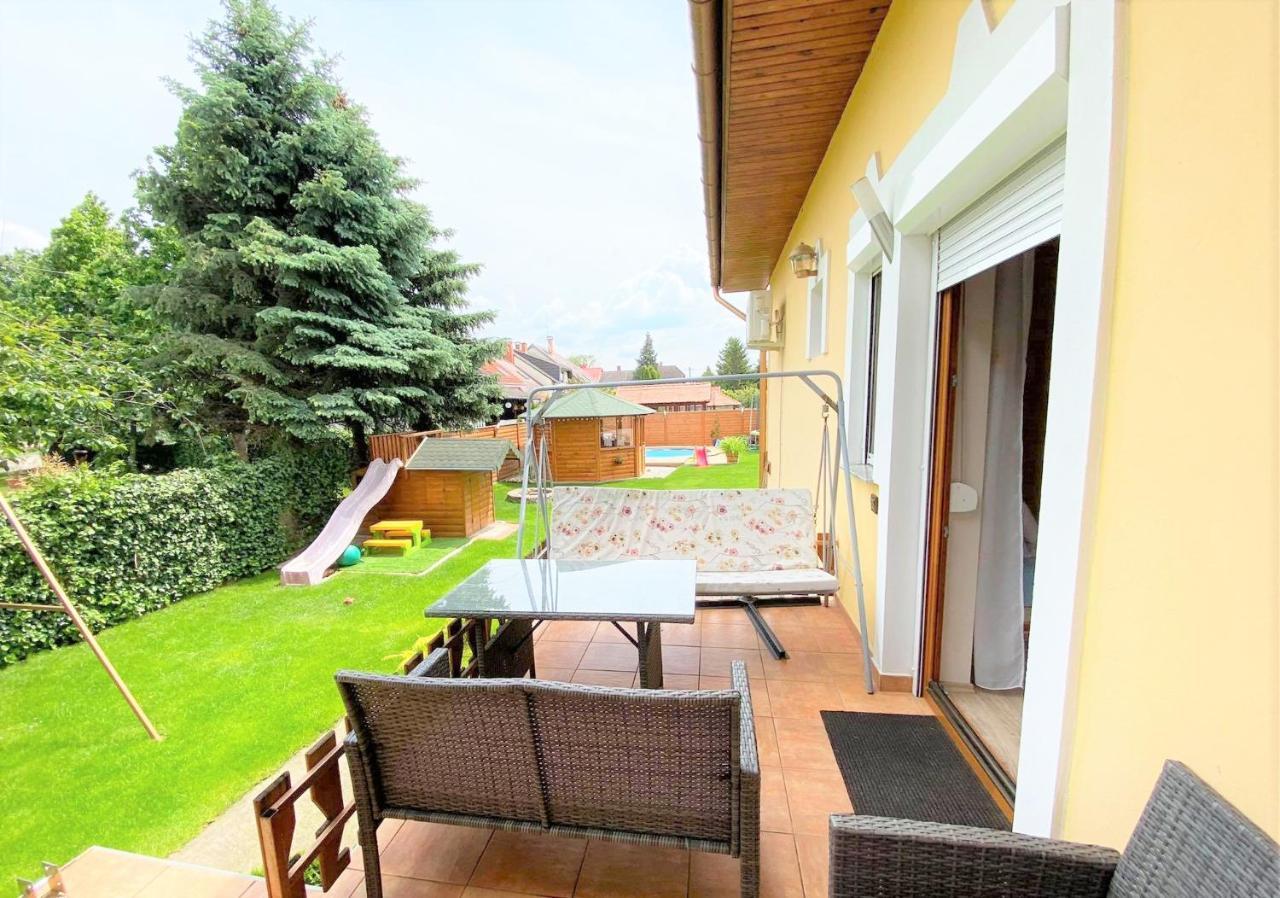 Apartman Siesta Buek - Buekfuerdo Екстериор снимка