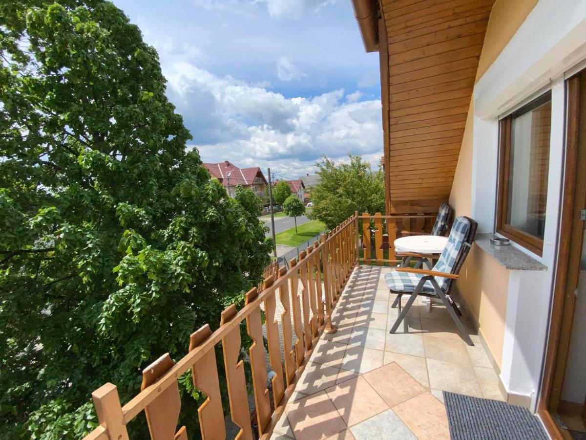 Apartman Siesta Buek - Buekfuerdo Екстериор снимка