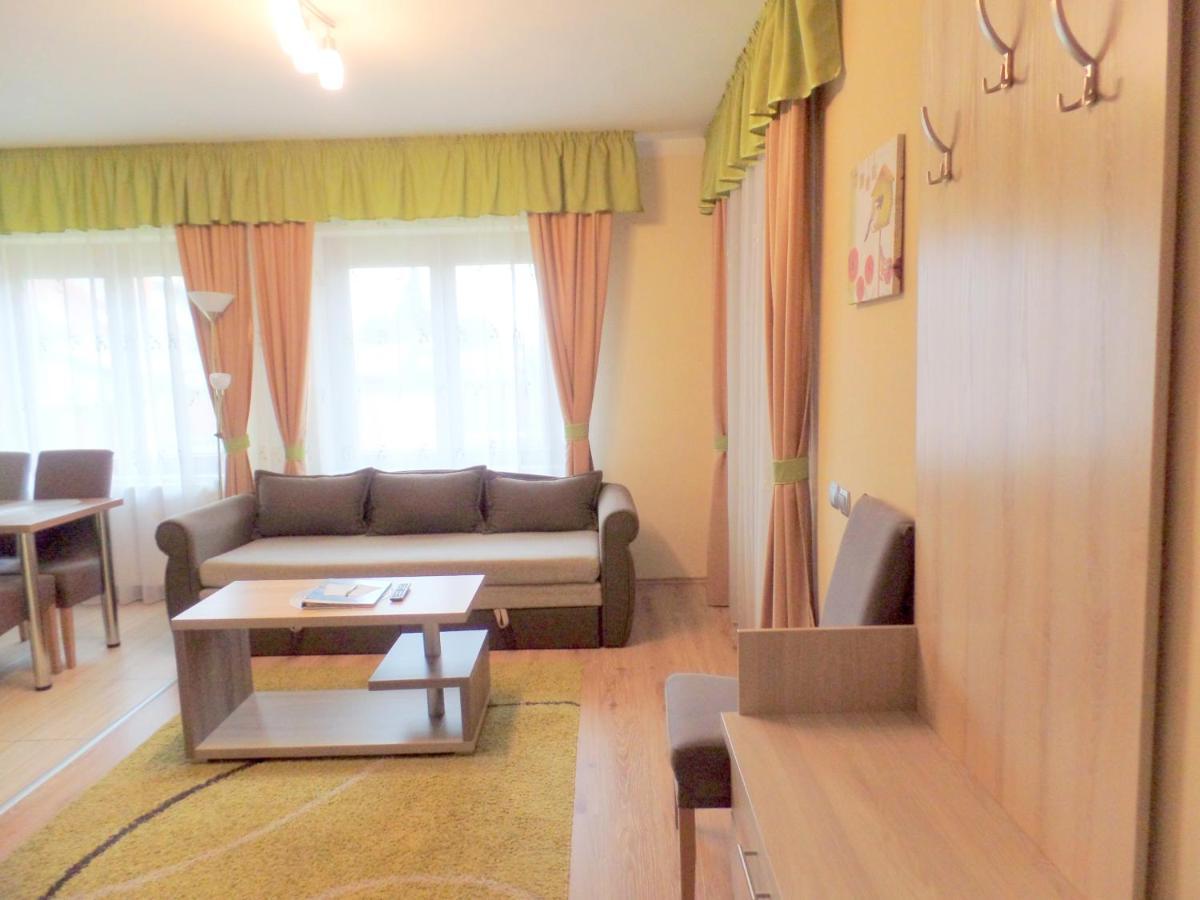 Apartman Siesta Buek - Buekfuerdo Екстериор снимка