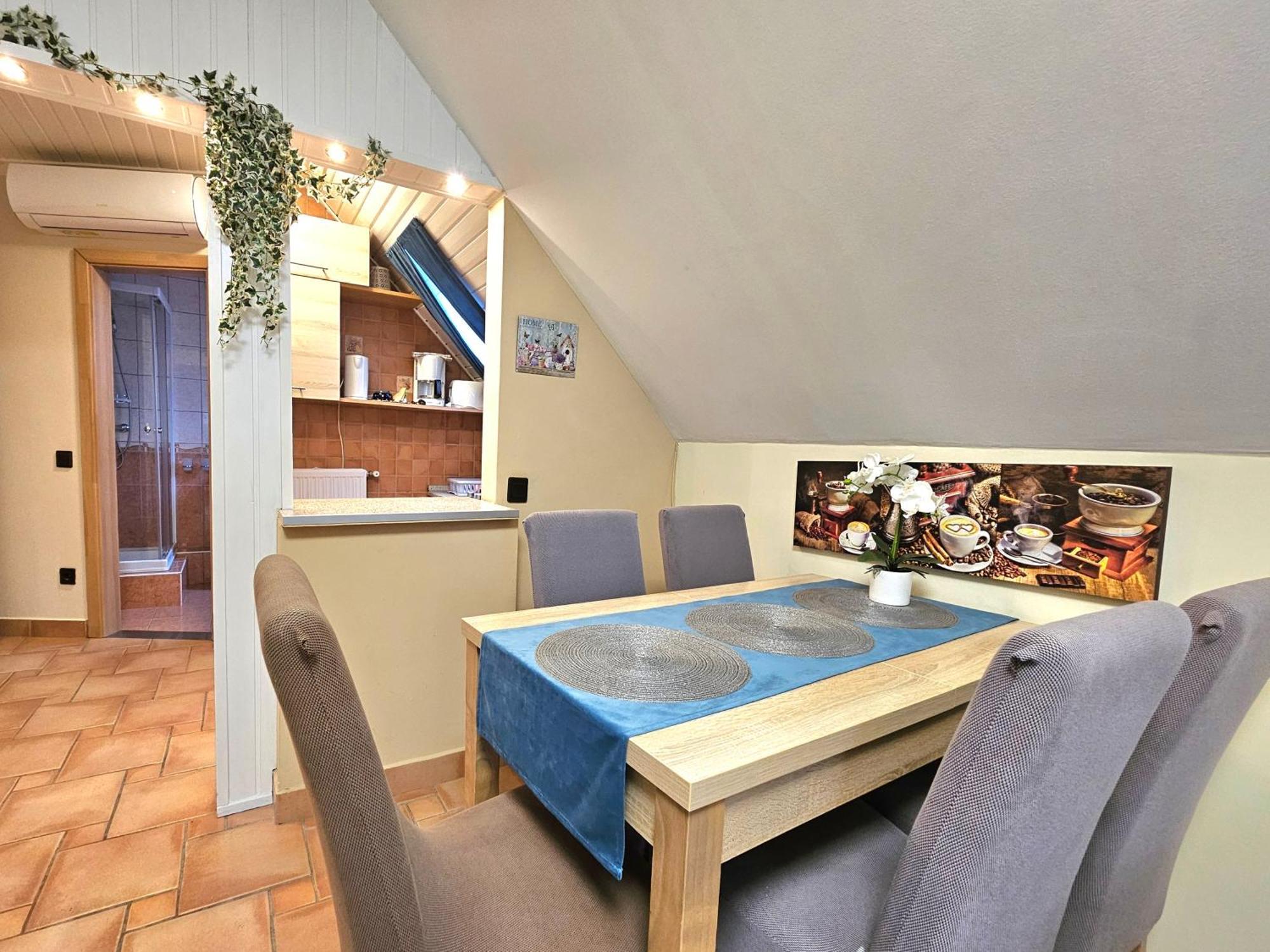 Apartman Siesta Buek - Buekfuerdo Екстериор снимка
